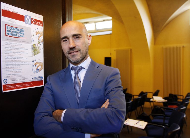 Italians go to school to learn about corruption