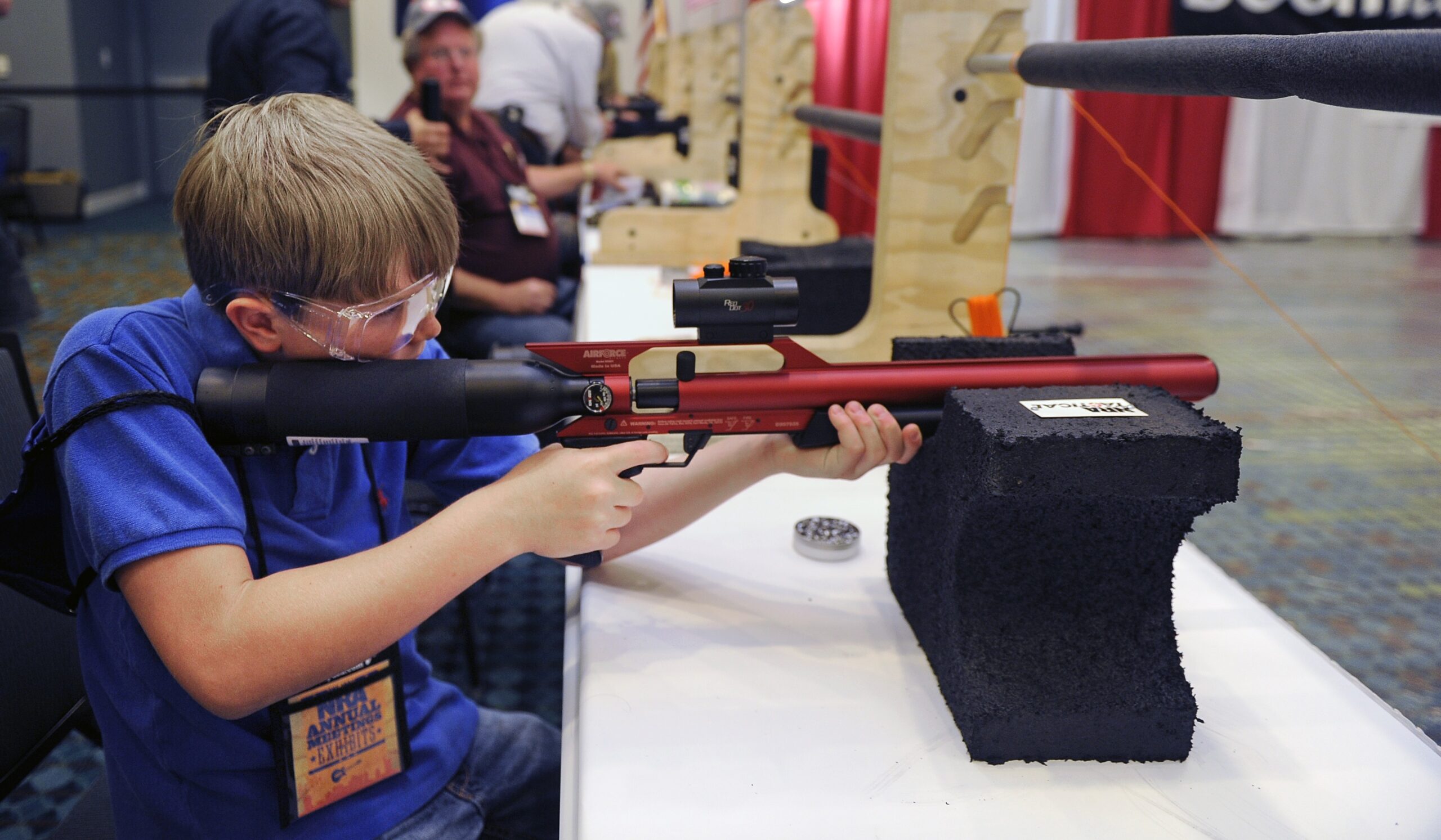Reporters have a hair trigger with bogus anti-NRA talking point: No gun ban at convention