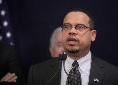 Keith Ellison: Obama has surrounded himself with too many from big business