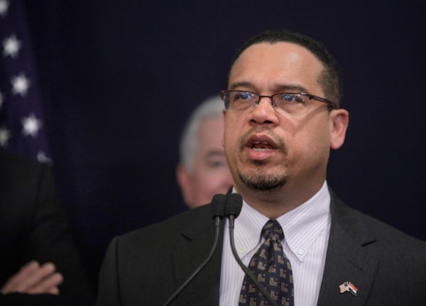 Keith Ellison: Obama has surrounded himself with too many from big business