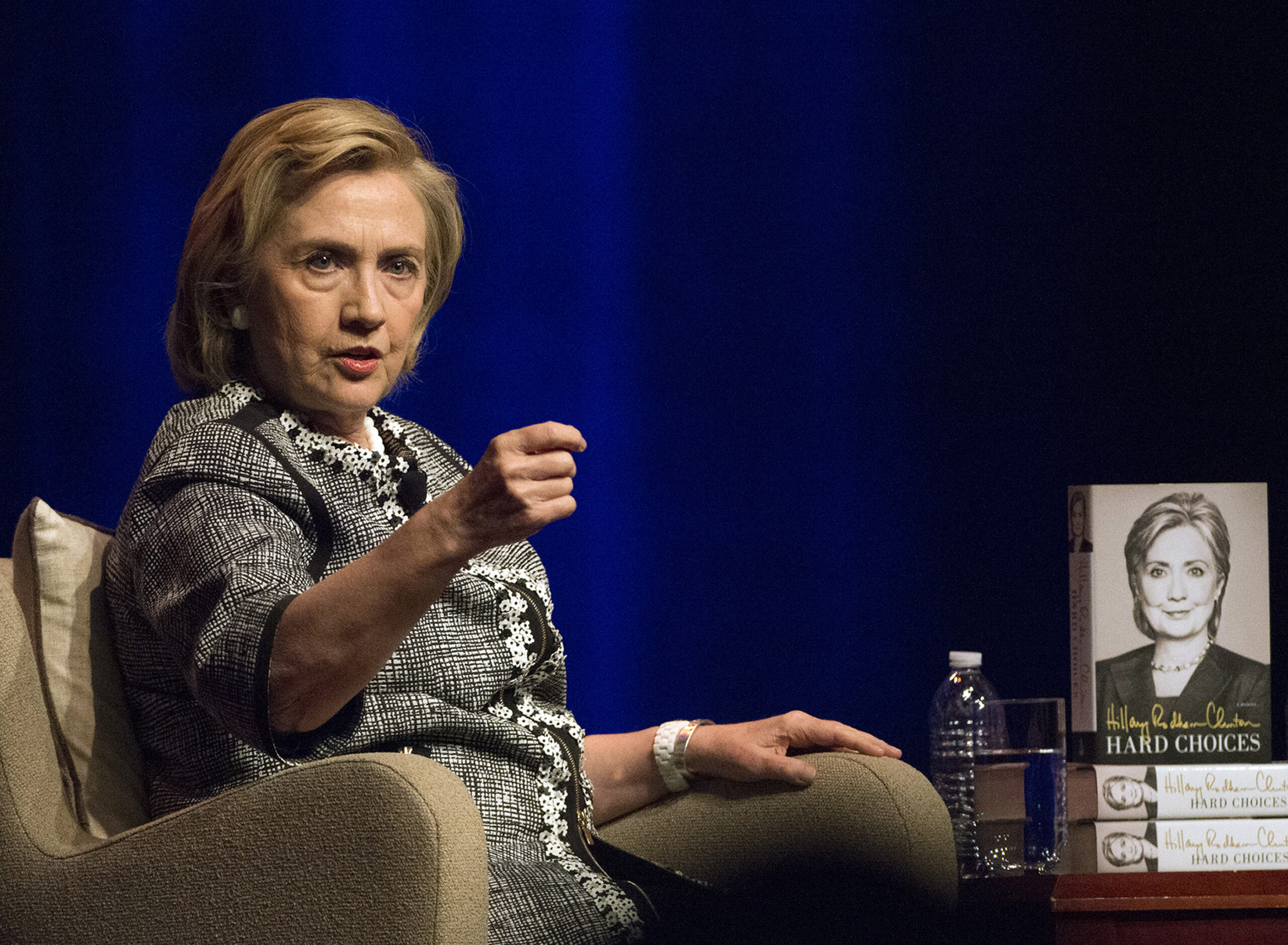 Clinton: Iraq crisis could have broad consequences
