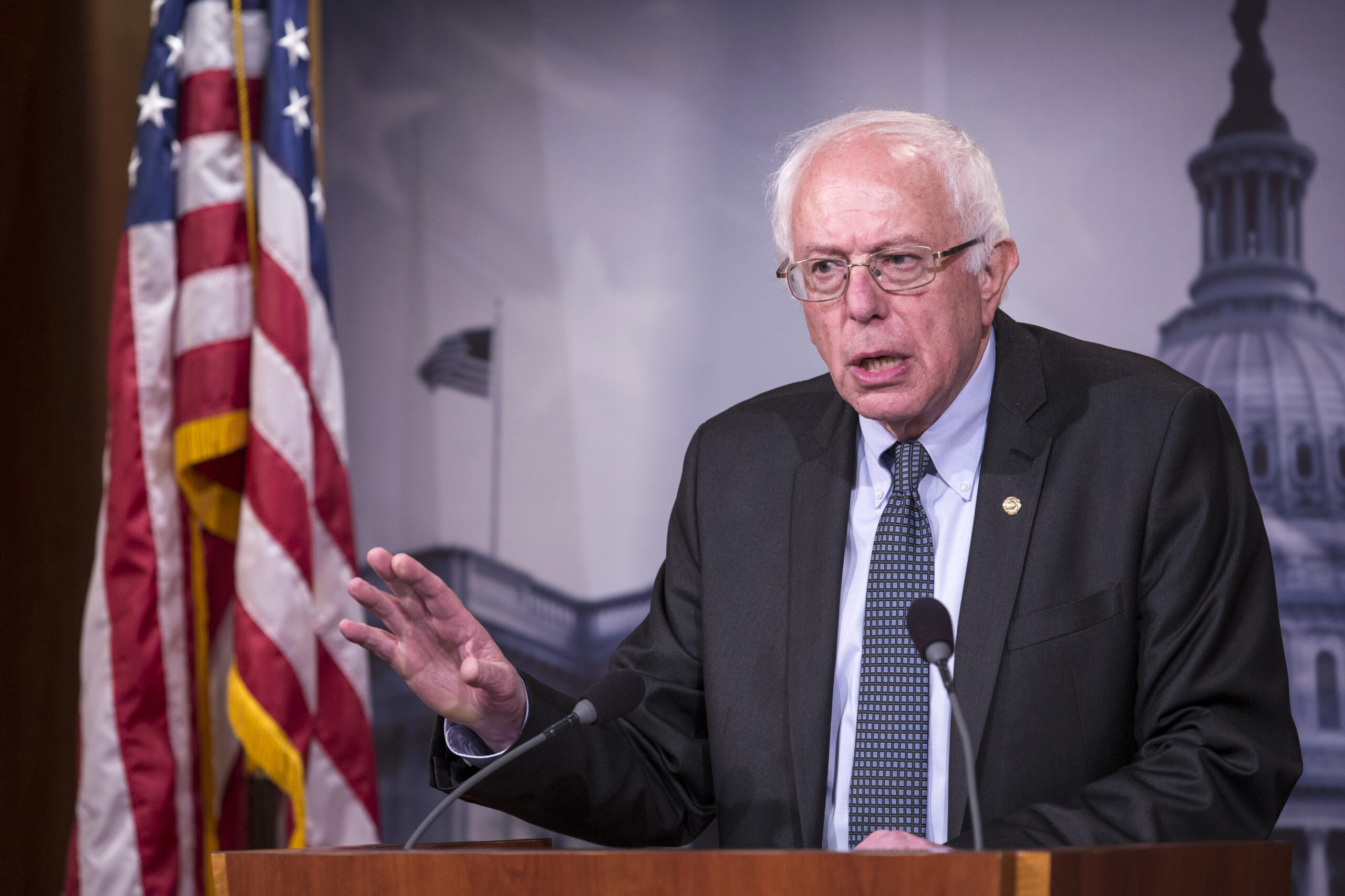 Sanders demands Hillary clarify trade position