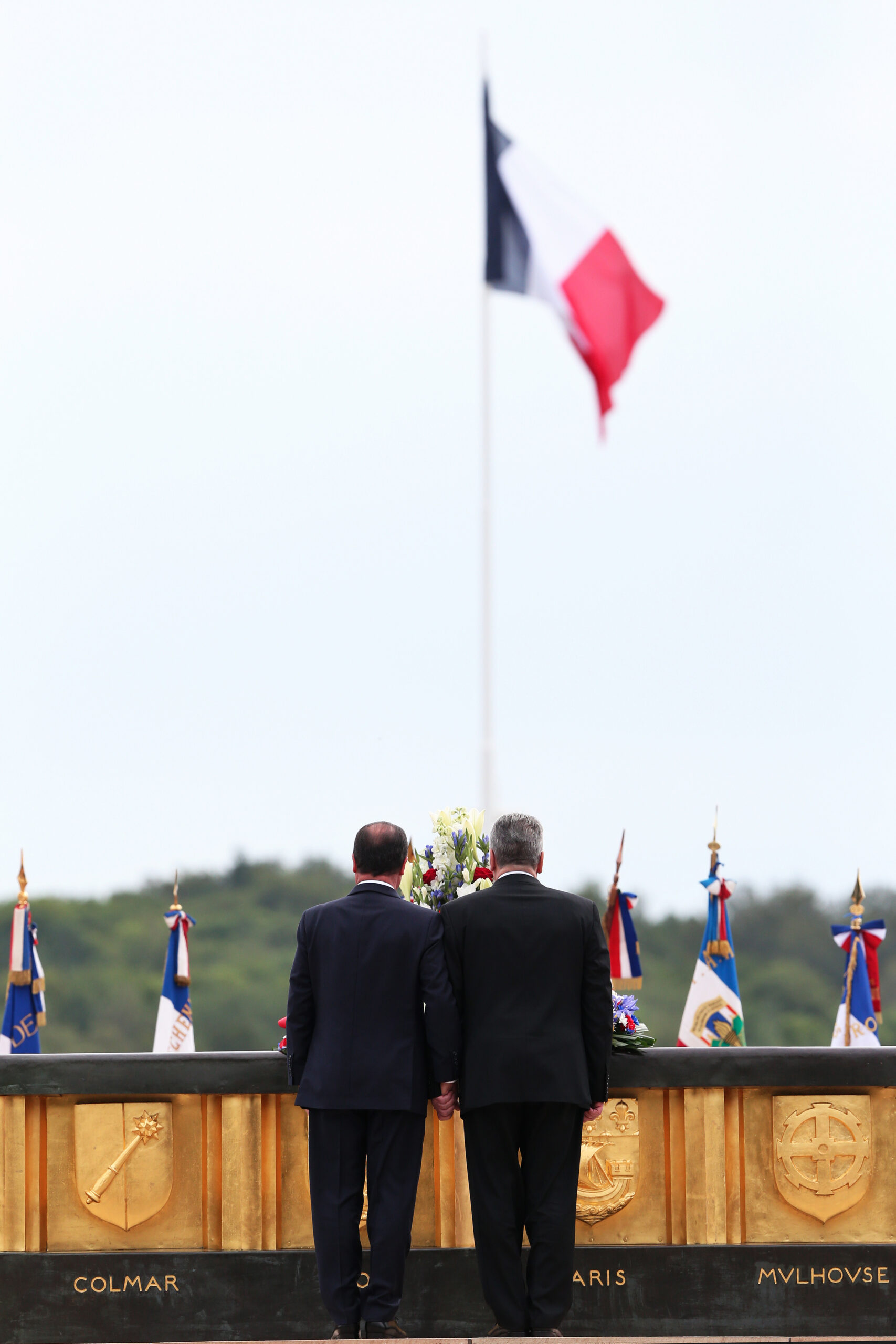 French president marks World War I centenary
