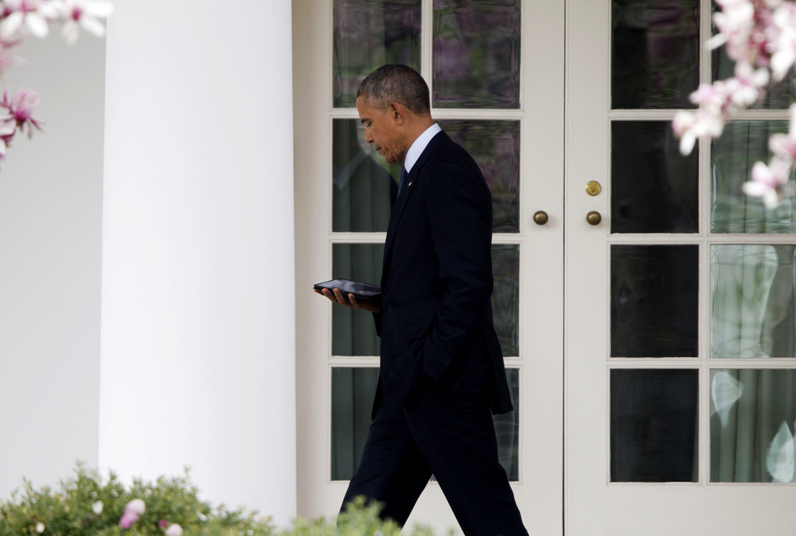 Obama slow-walks naming of envoy for persecuted Christians