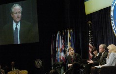 Kristol: Independent candidate will challenge Trump and Clinton