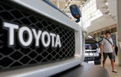 Toyota profit up nearly 5 percent on sales growth