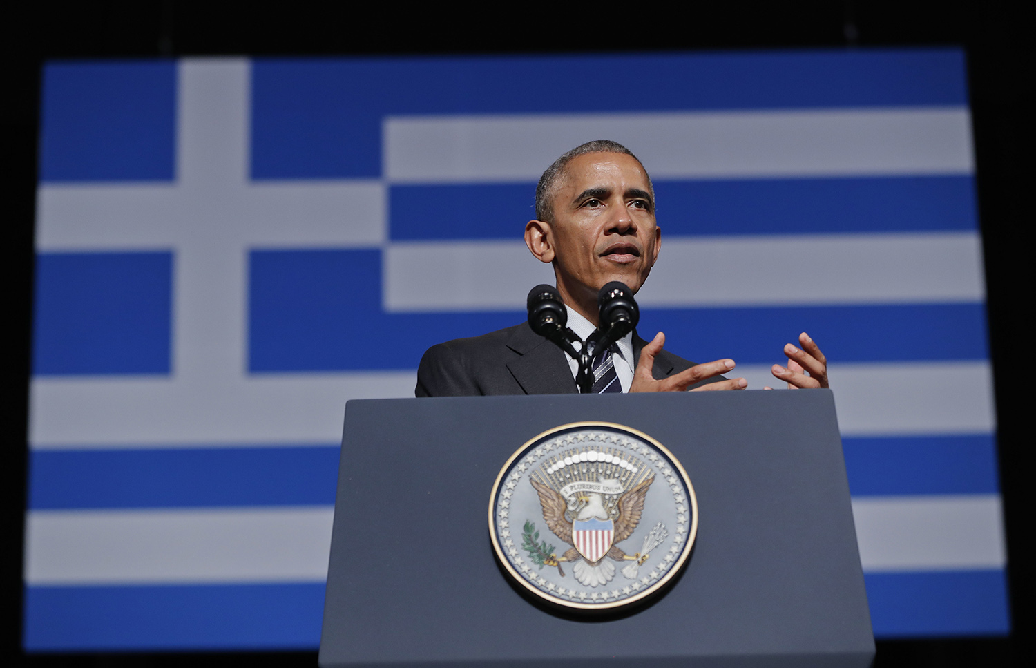 Obama urges collective response to terror, refugees