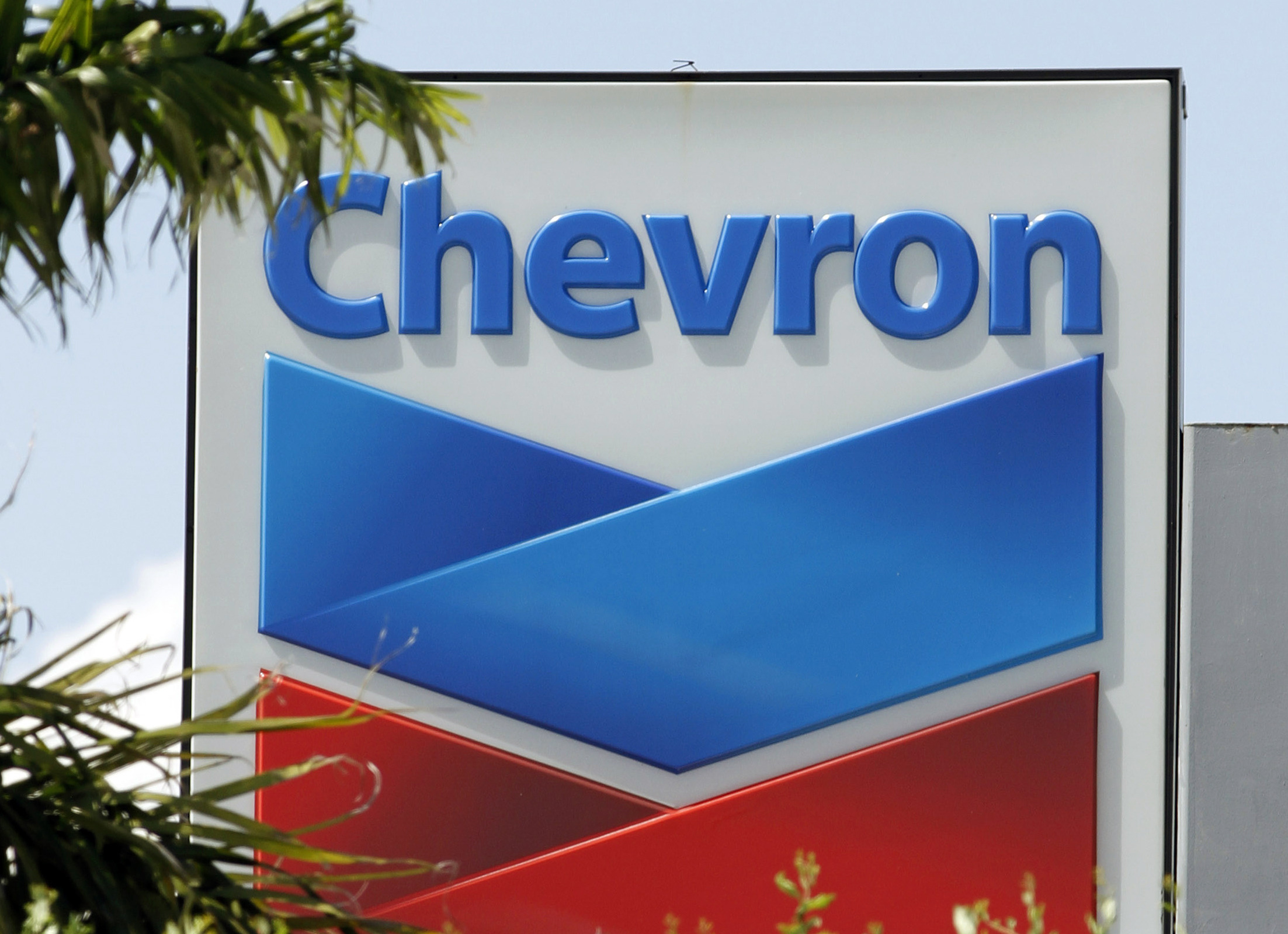 EPA: Chevron violated law at California refinery