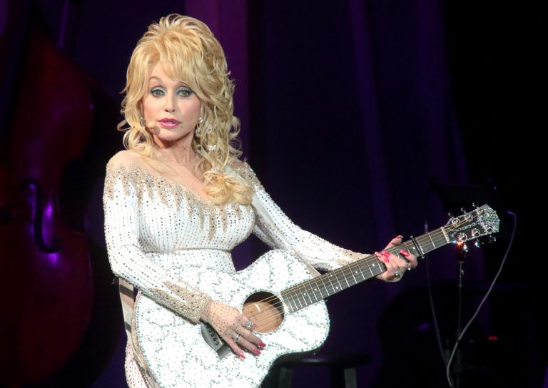 Parton thinks the 2016 election is 