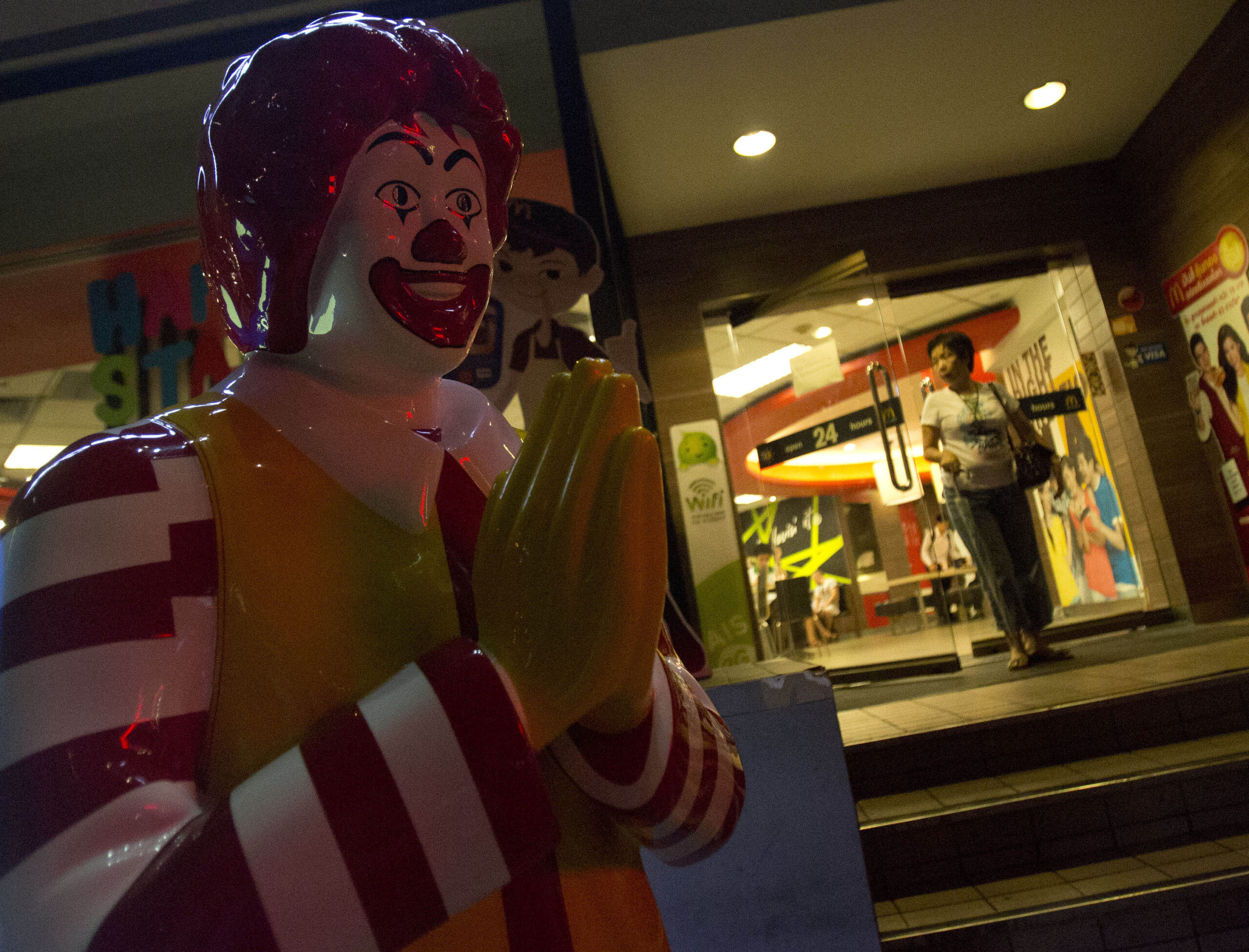 McDonald’s to Thais: No arches in protest signs