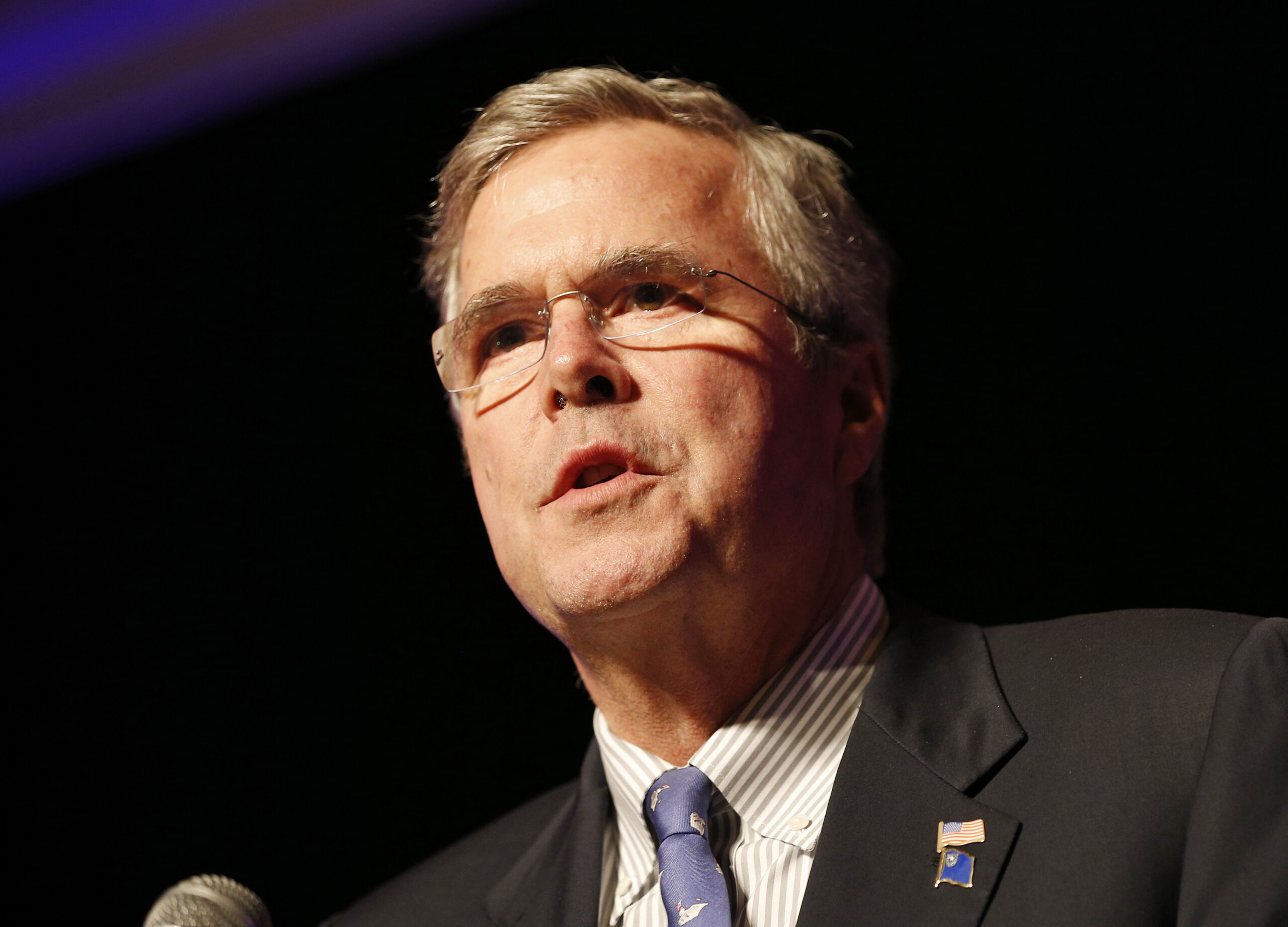 Jeb Bush clarifies Iraq War position