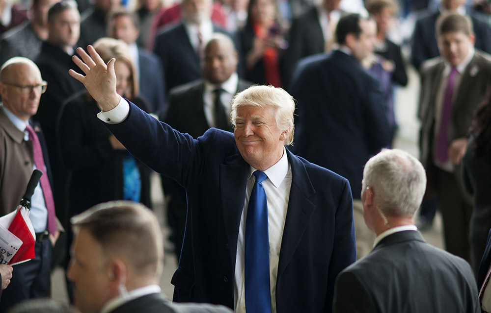 Conservative group calls for Trump to be stopped