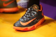 Nike's online sales up 31 percent in wake of Kaepernick campaign: Report