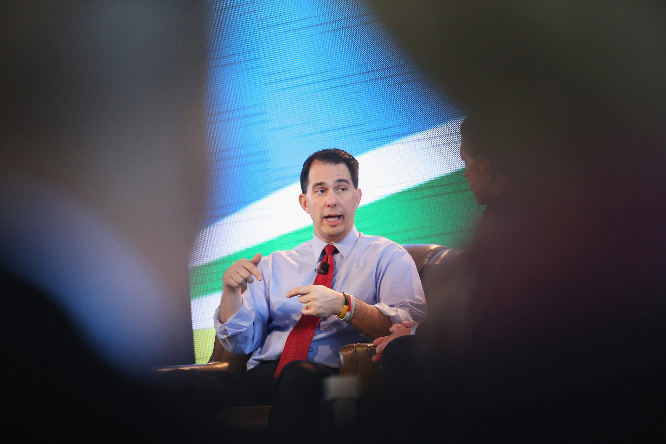 Death by a thousand cuts: Scott Walker’s ‘missteps’ draw fire from left, right media