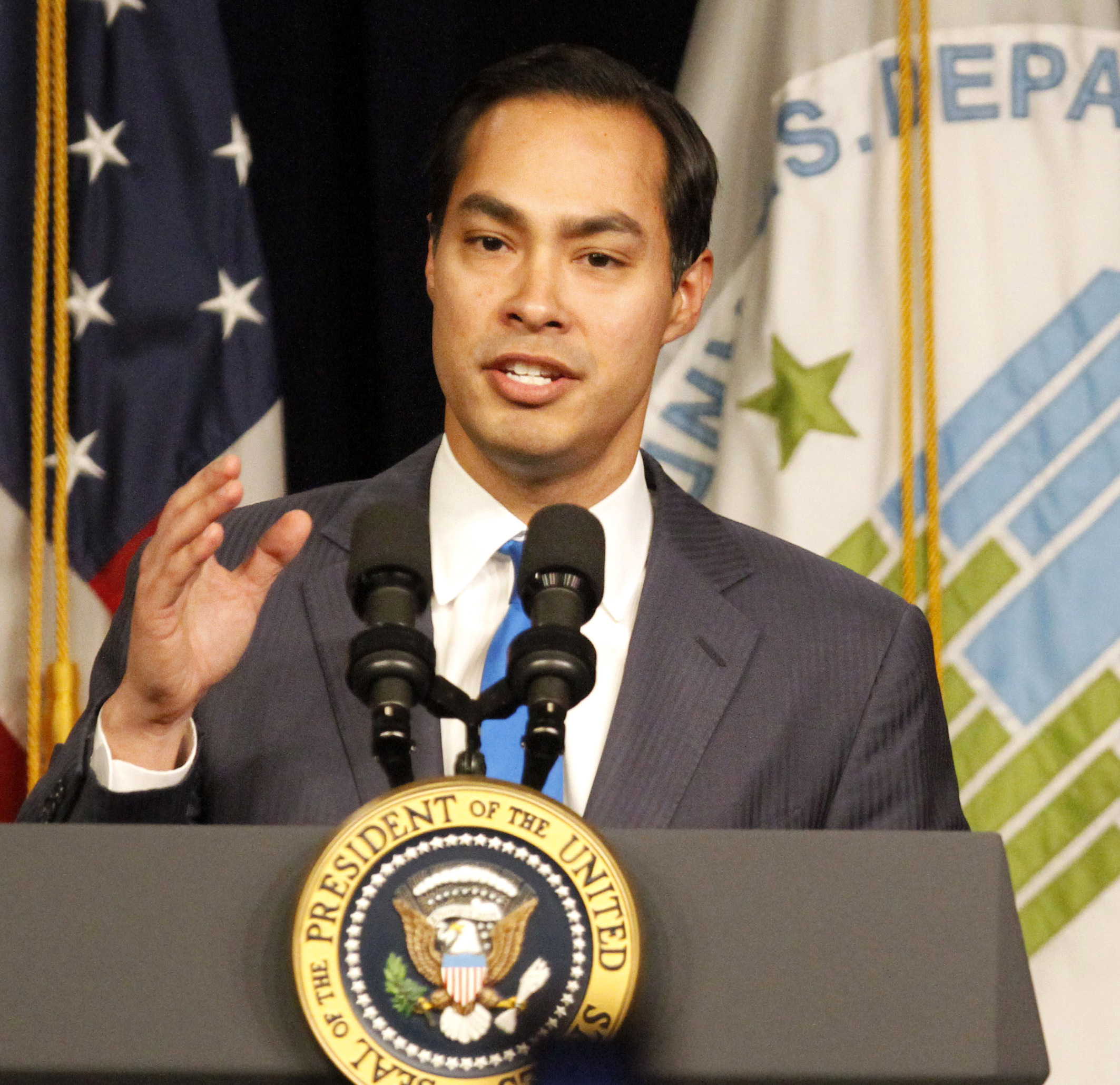 ‘Doing away’ with Fannie, Freddie a priority, HUD chief says