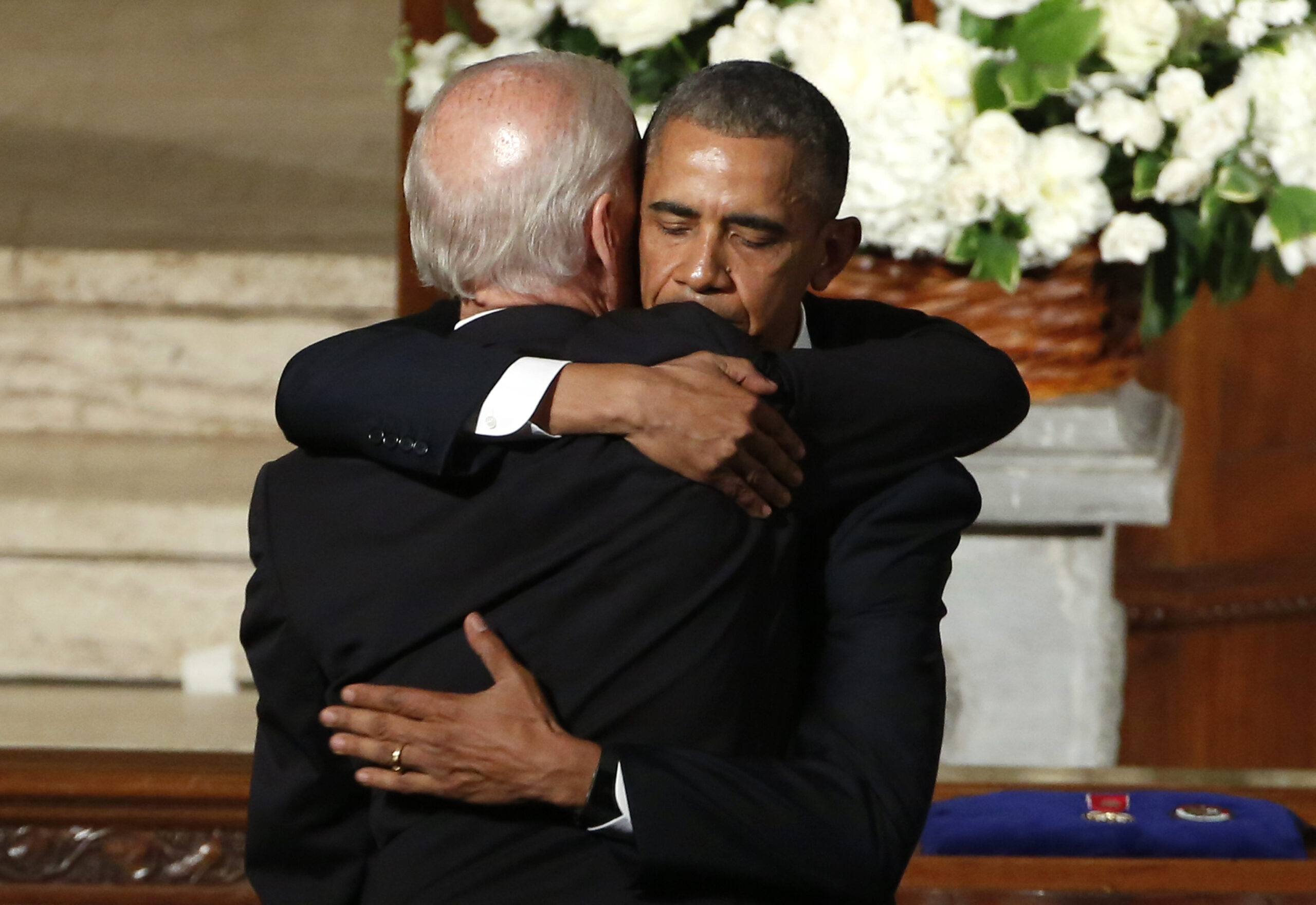 Obama extolls Beau Biden’s example in eulogy