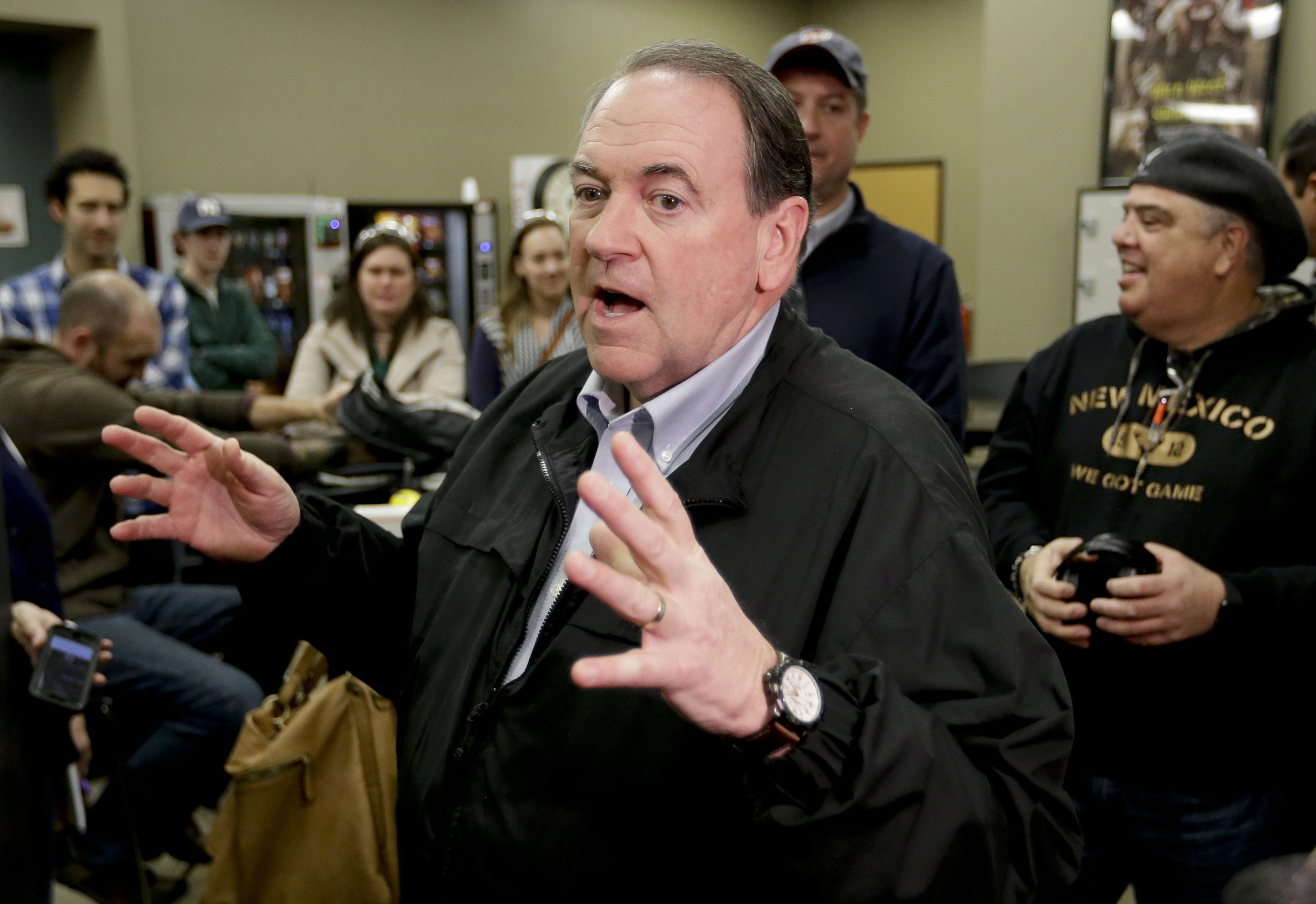 Mike Huckabee tweets picture of gang members, dubs them Nancy Pelosi’s new ‘campaign committee’