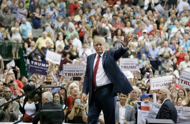 Should Donald Trump win Iowa and New Hampshire and the 2016 primary boil down to the New Yorker versus someone not named Ted Cruz, GOP donor money is expected to come rushing in for support. (AP photo)