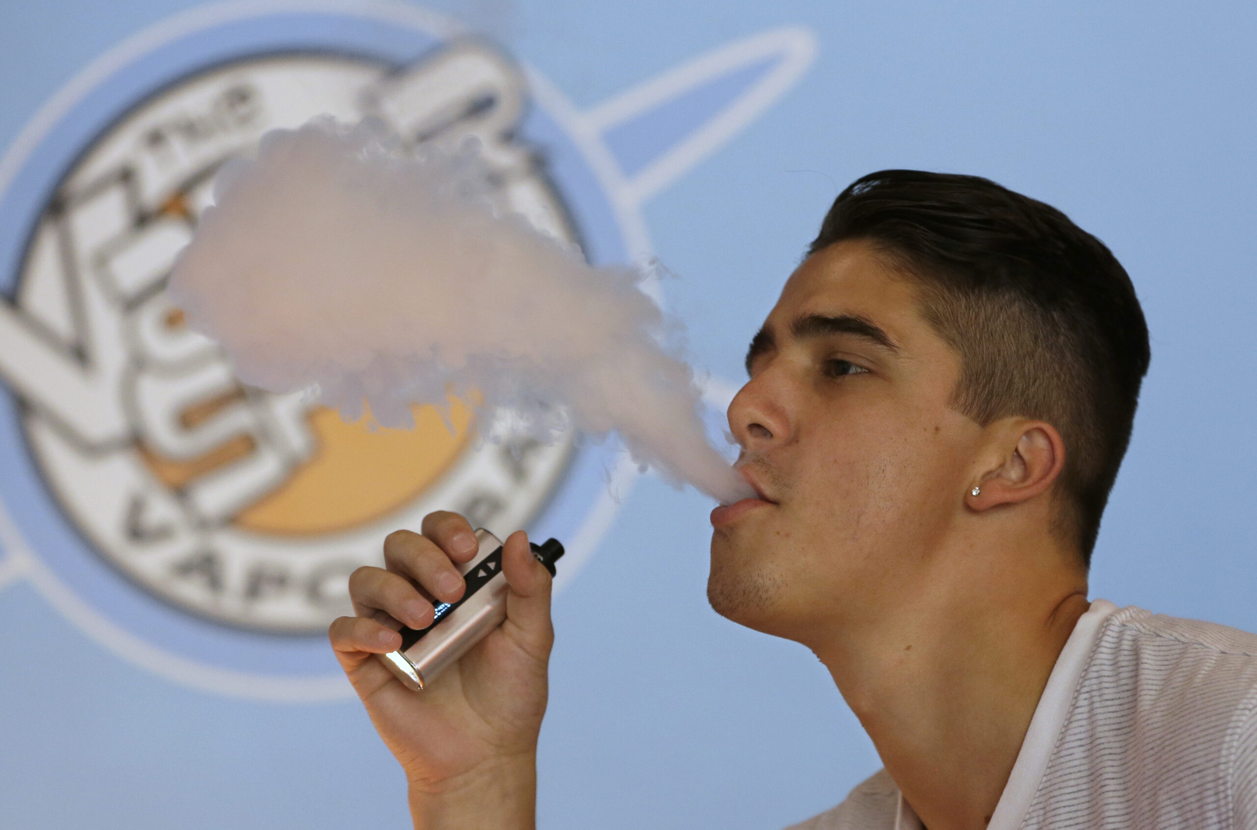 Americans want e-cigarette regulations
