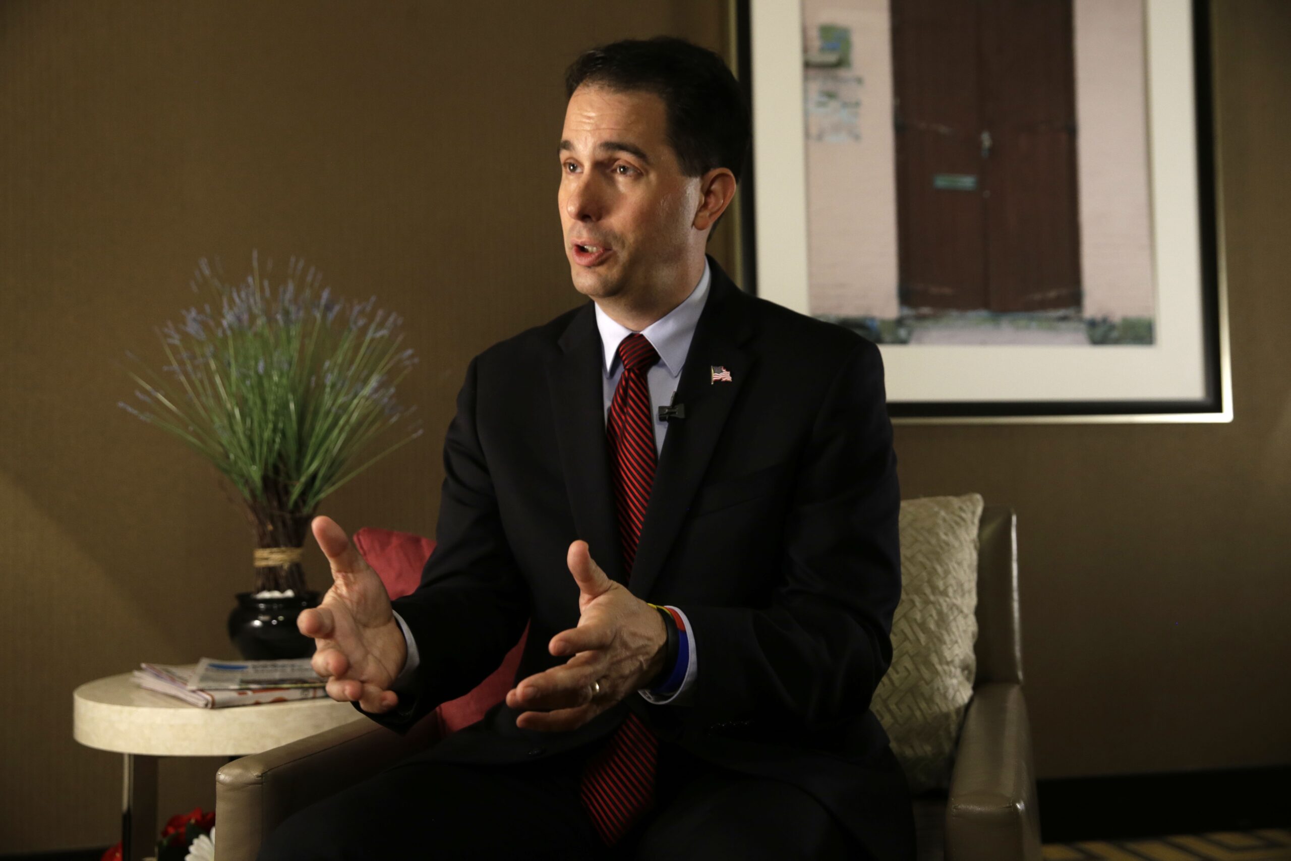 Scott Walker calls EPA power plant rule ‘unworkable’