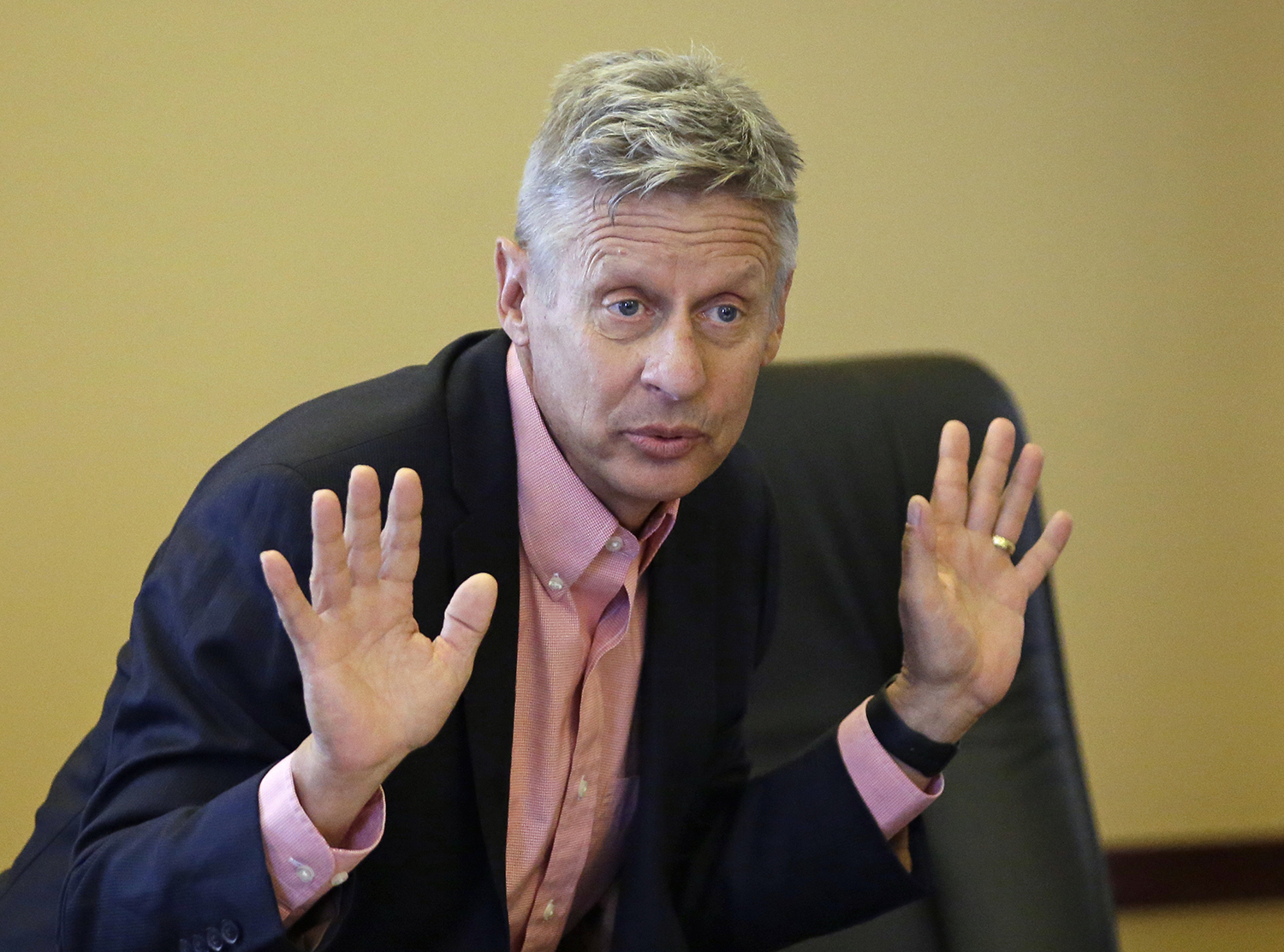 Libertarian candidate says Clinton’s email actions weren’t criminal