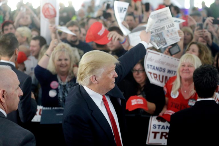 How will the anti-Trump media on the Right reconcile their feelings with the de facto leader of the GOP? (AP Photo/Steven Senne)