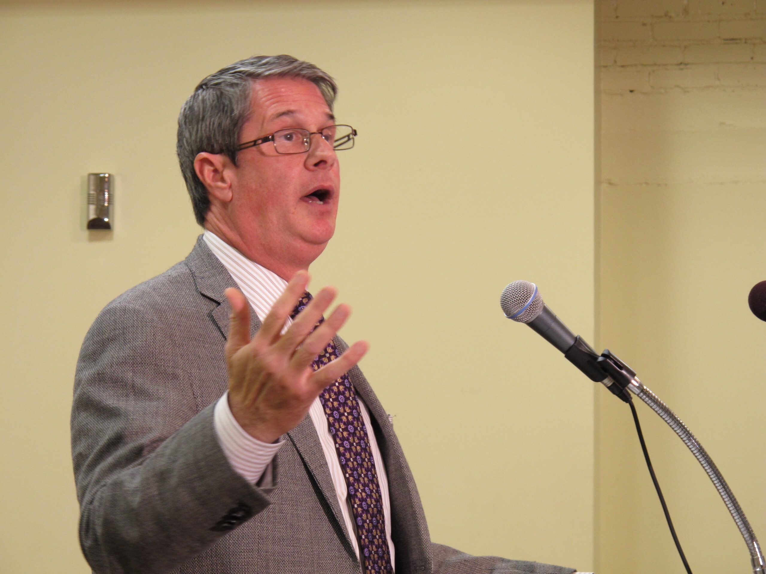David Vitter says he’d consider Medicaid expansion