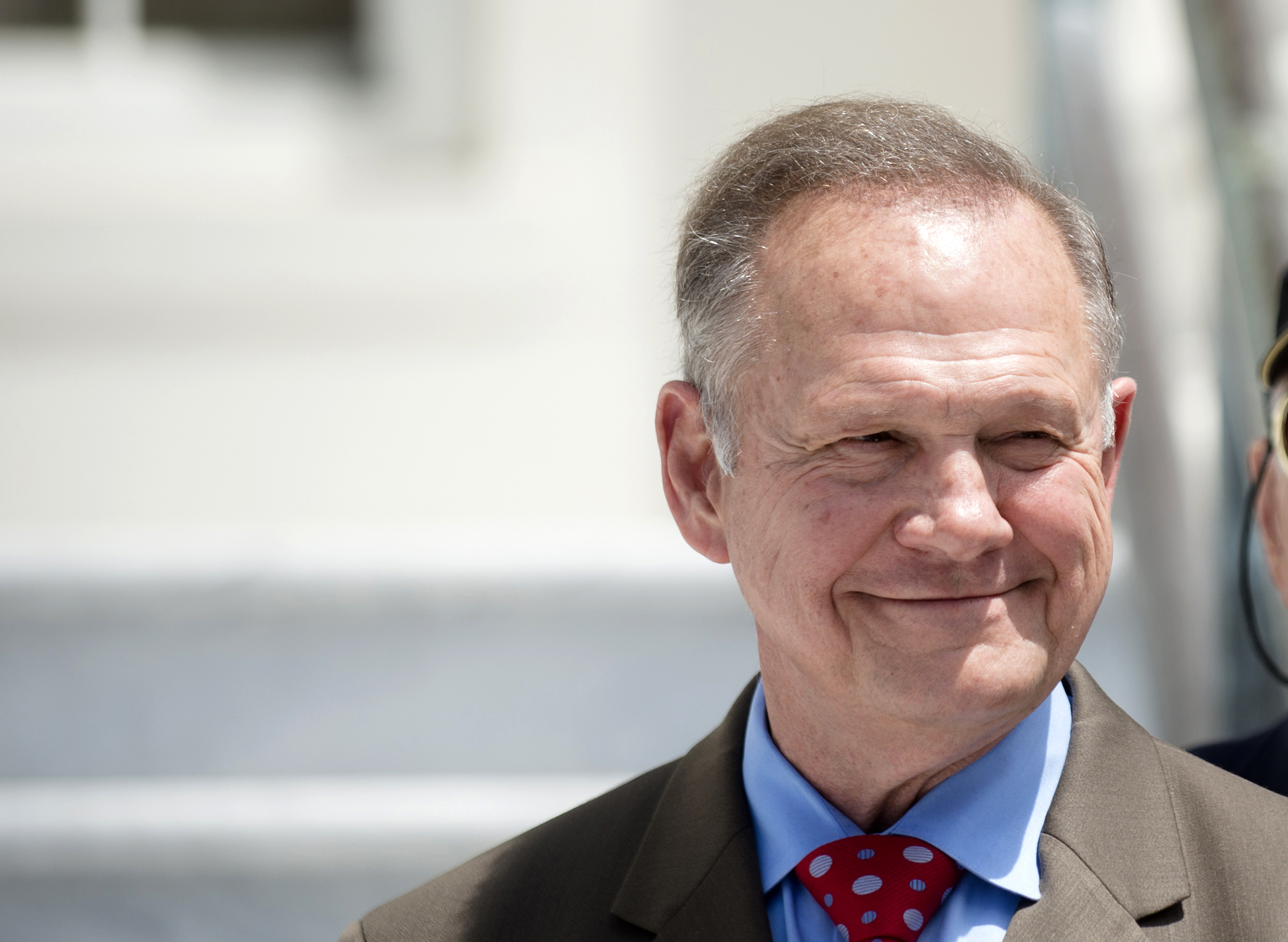 Suspended judge Roy Moore to challenge Luther Strange in Alabama Senate primary