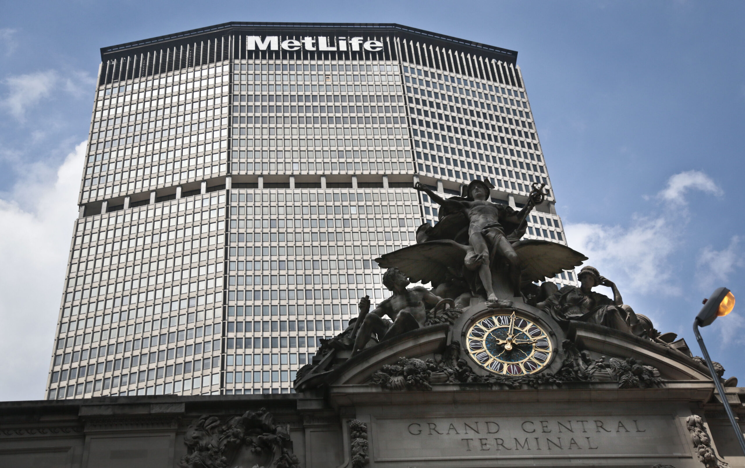 MetLife in the dark as ‘too big to fail’ label looms