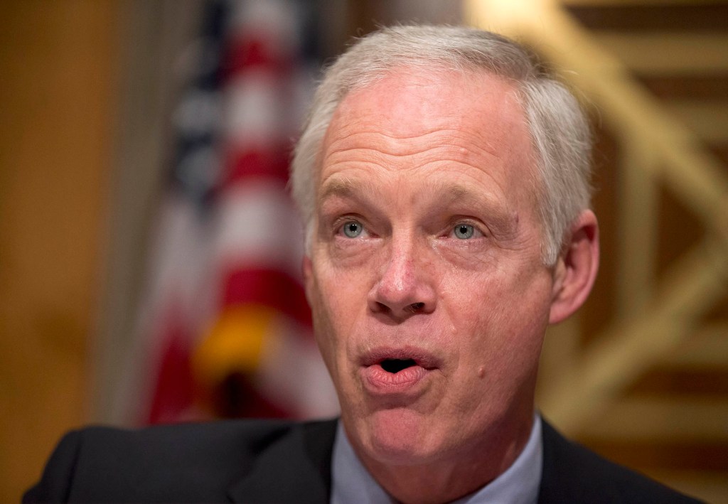 At-risk GOP senator won’t pick a presidential candidate