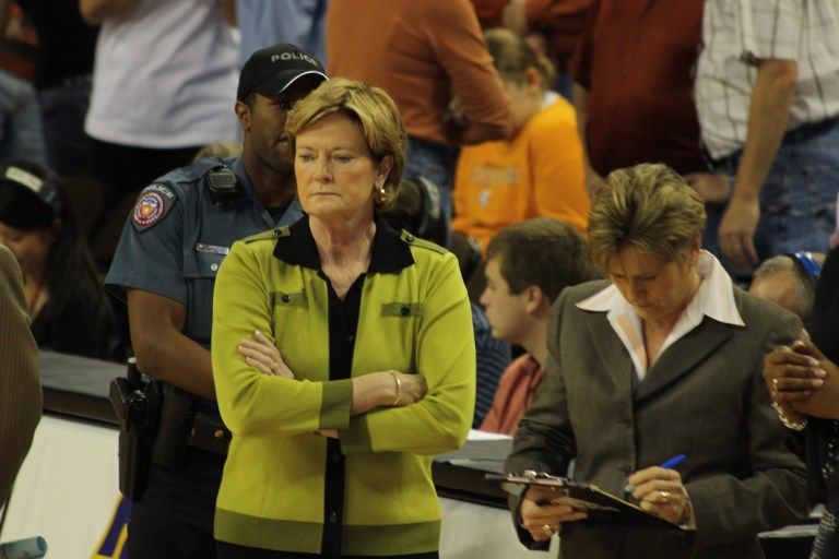 Pat Summitt, Most Victorious Women’s Coach in College Hoops, Dies