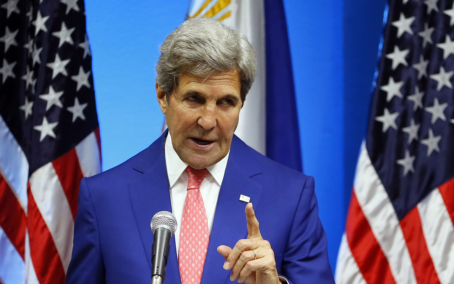 Kerry recycles old soccer tweet for Rio games