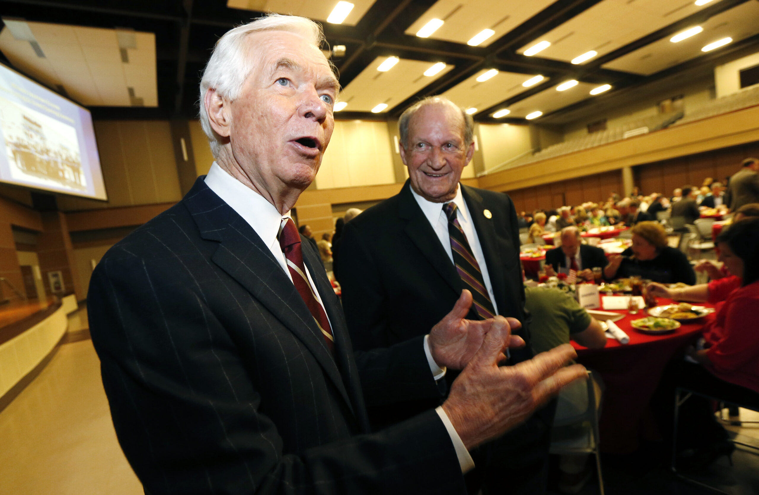 Thad Cochran cancels appearances over concerns about ill wife’s privacy
