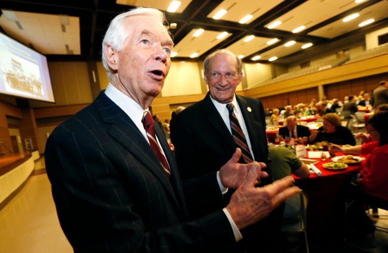 Thad Cochran cancels appearances over concerns about ill wife’s privacy