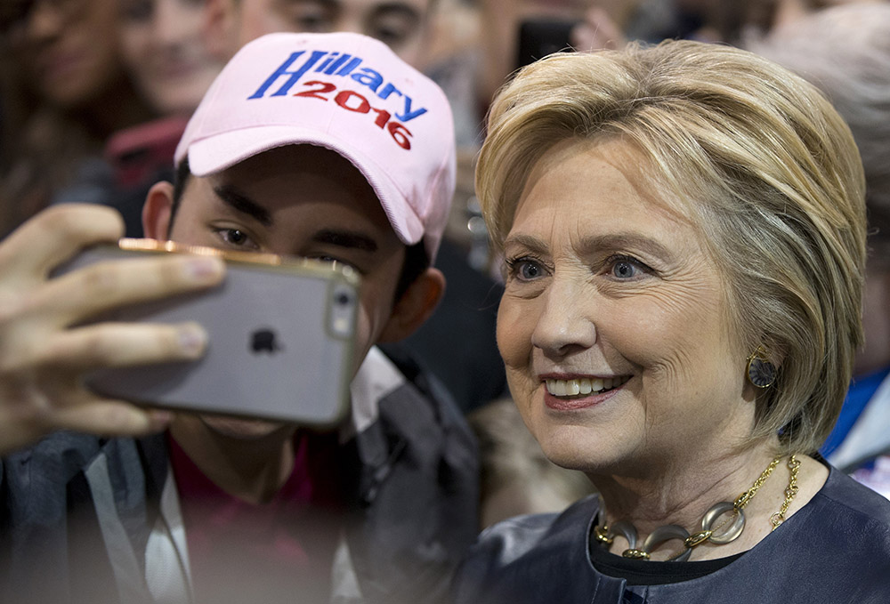 Clinton wins Northern Mariana Islands caucus