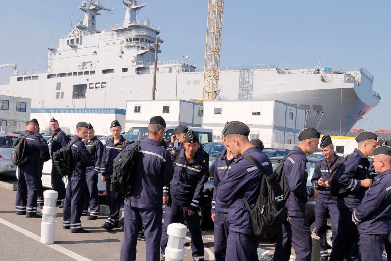 Russian sailors in limbo in French port