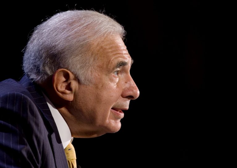 FILE -  In this Oct. 11, 2007 file photo, private equity investor Carl Icahn speaks at the World Business Forum in New York. Icahn said Tuesday, Jan. 22, 2014, he has purchased $500 million worth of Apple stock in the past couple of weeks to bring his total holdings in the company to more than $3 billion of shares.  (AP Photo/Mark Lennihan, File)