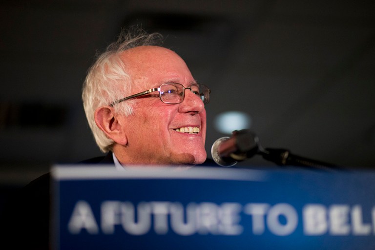 Sanders leads Clinton, 47 percent to 46 percent, in Iowa. (AP photo/Jae C. Hong)