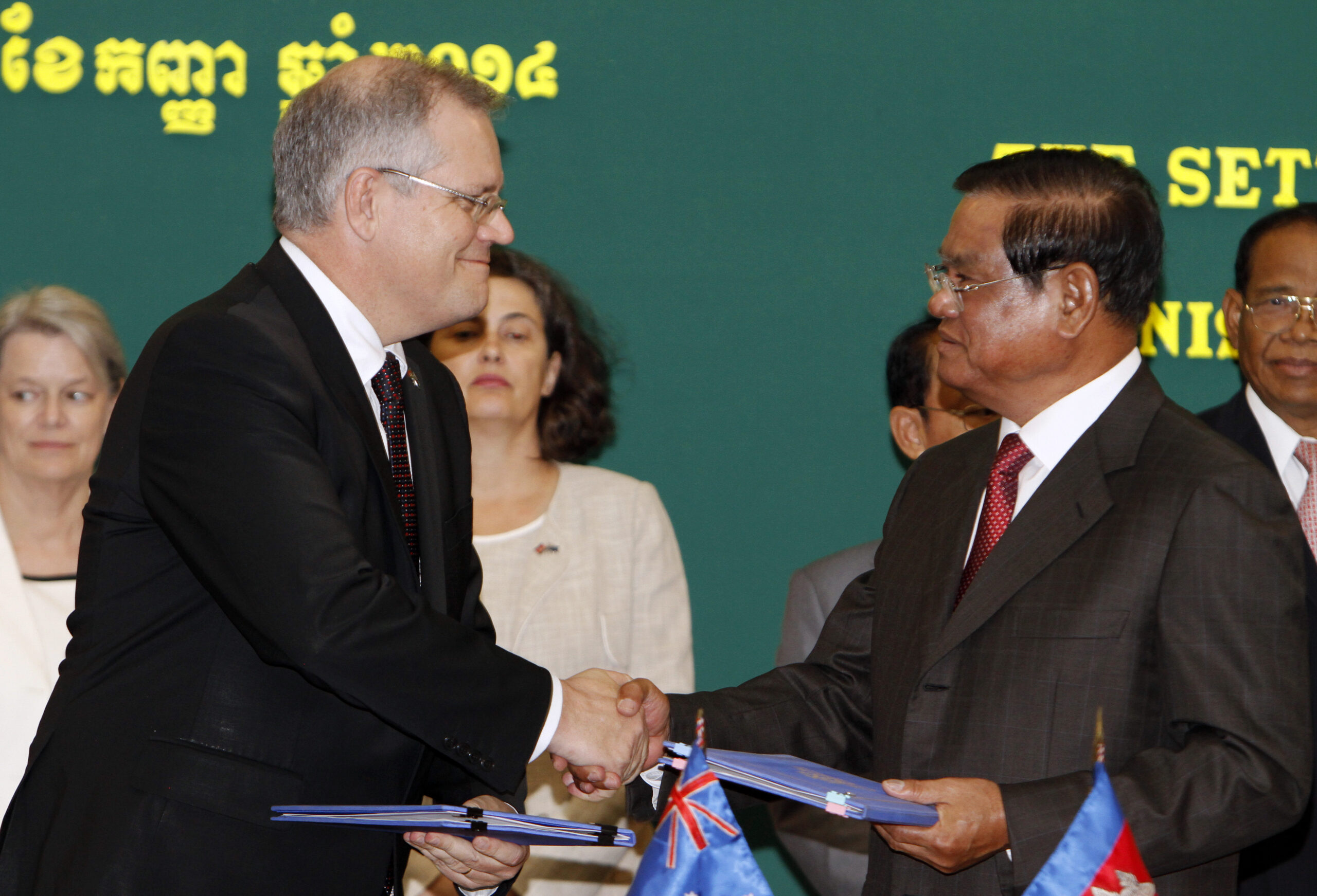 Cambodians protest Australia resettlement deal