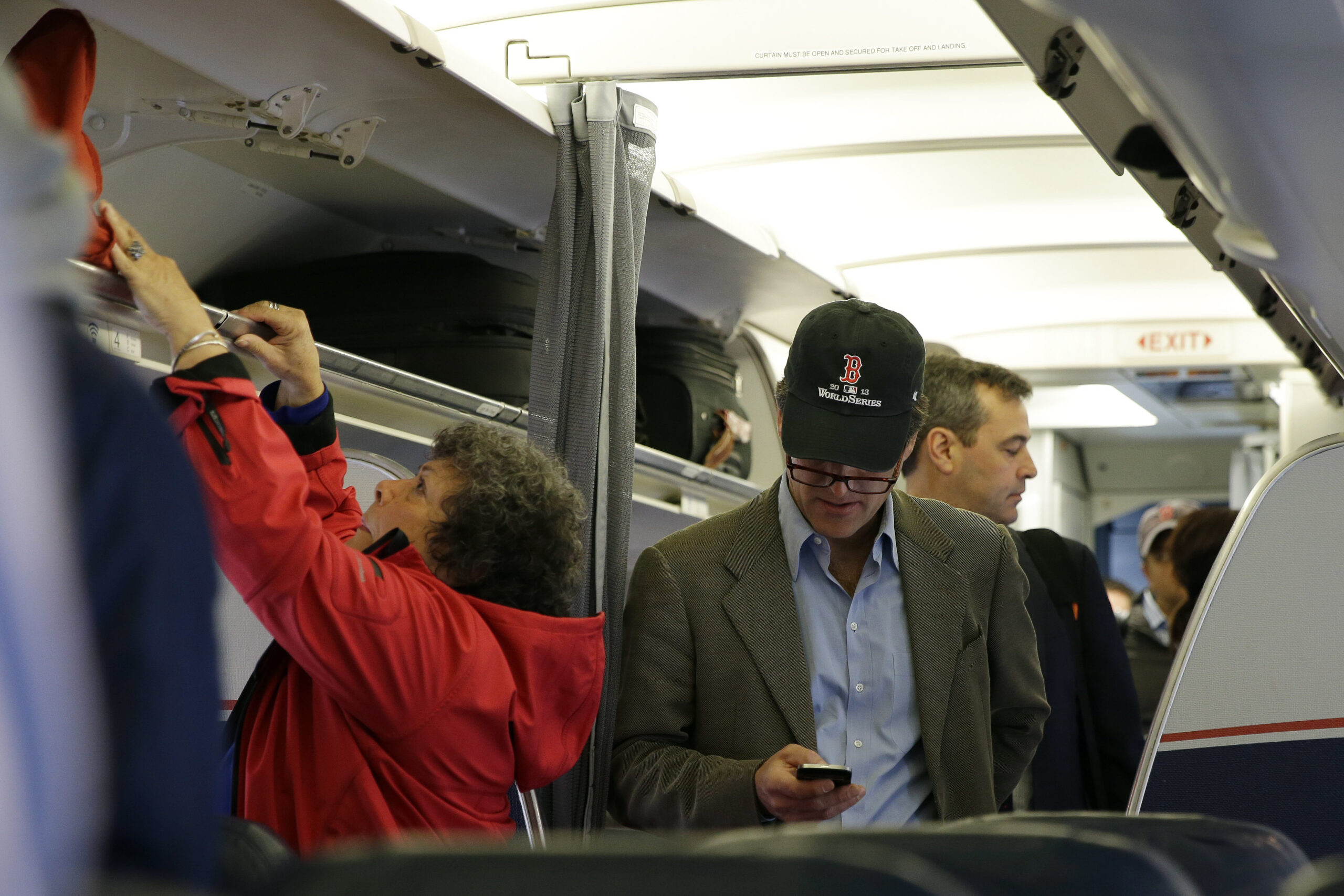 House takes step toward ban on in-flight calls