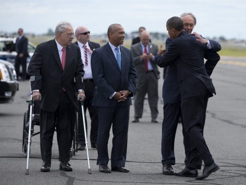 Away from Michelle in Boston, Barack gobbles burger, fries