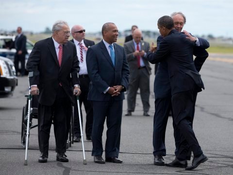 Away from Michelle in Boston, Barack gobbles burger, fries