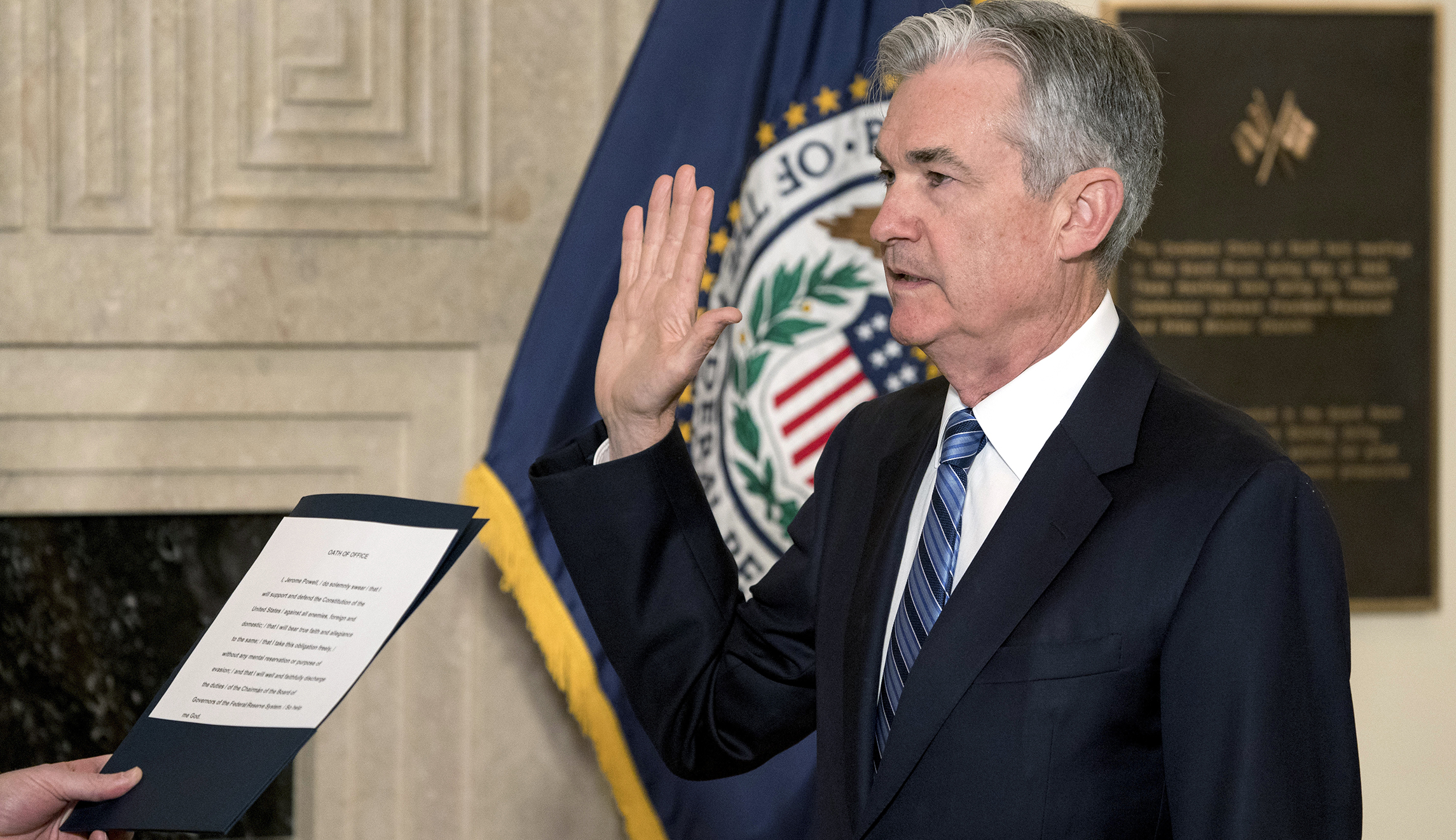 Warren bill would require Fed to target racial employment and wage gaps