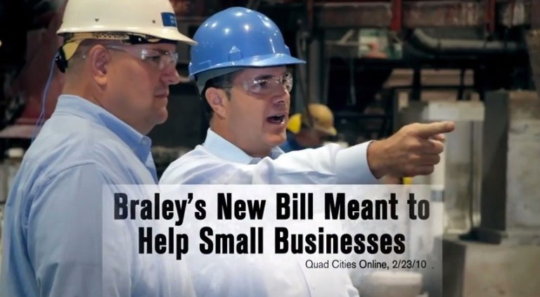 Liberal groups are running more effective ads in key Senate races, while conservative groups focus too much on their own agendas, Republican strategists say.ÃÂ 