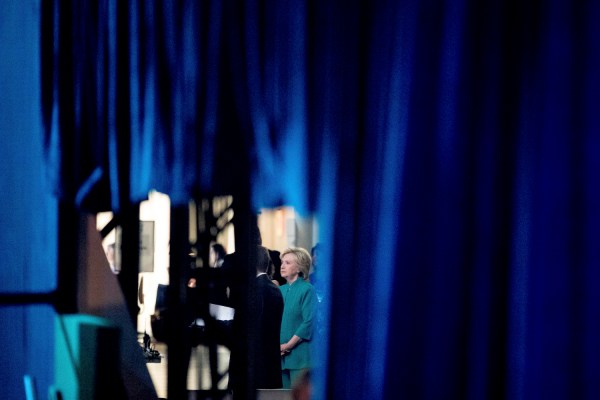 Media outlets launch push to unseal tapes from Clinton email case