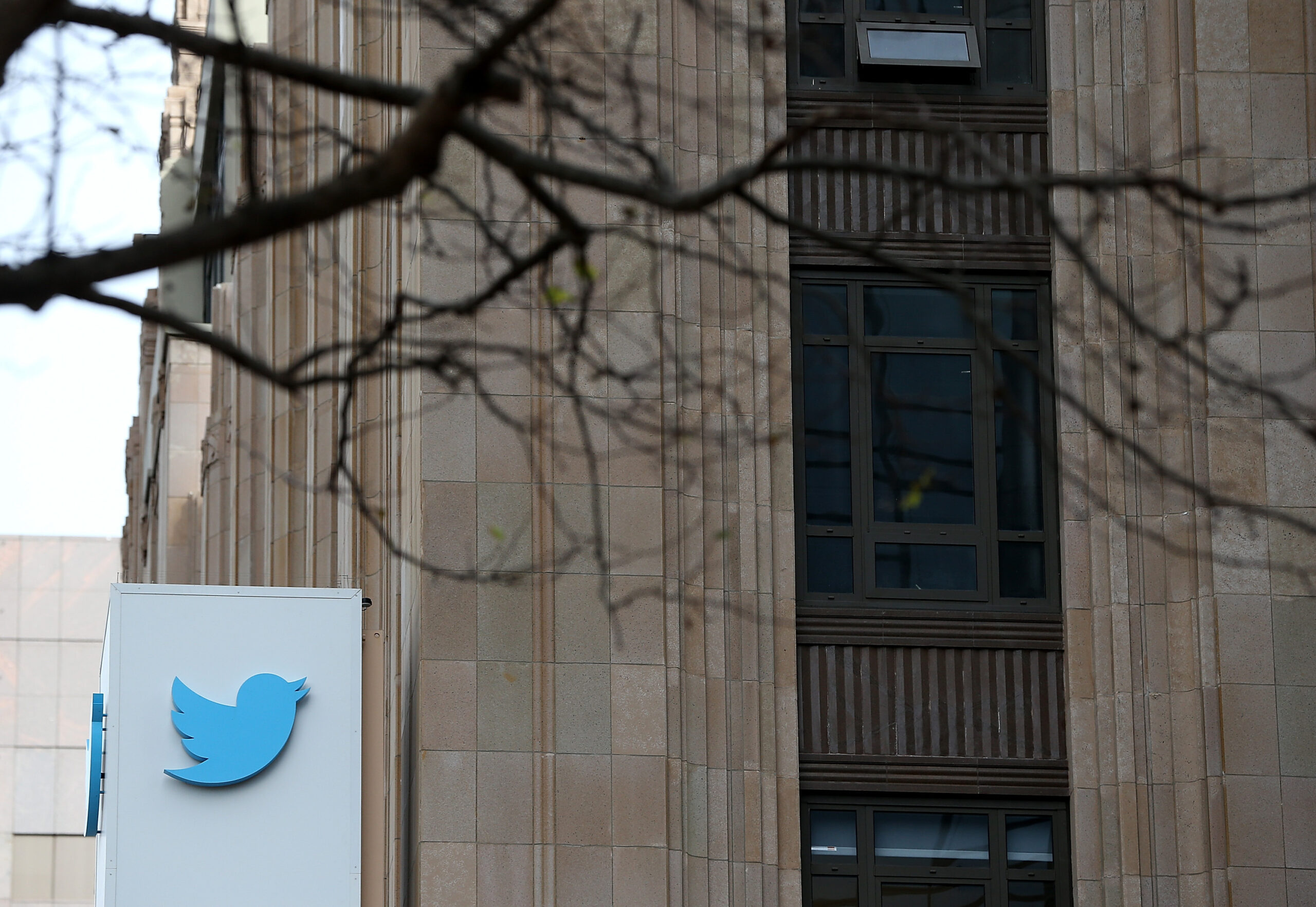 Twitter weighing ‘legal options’ on surveillance transparency