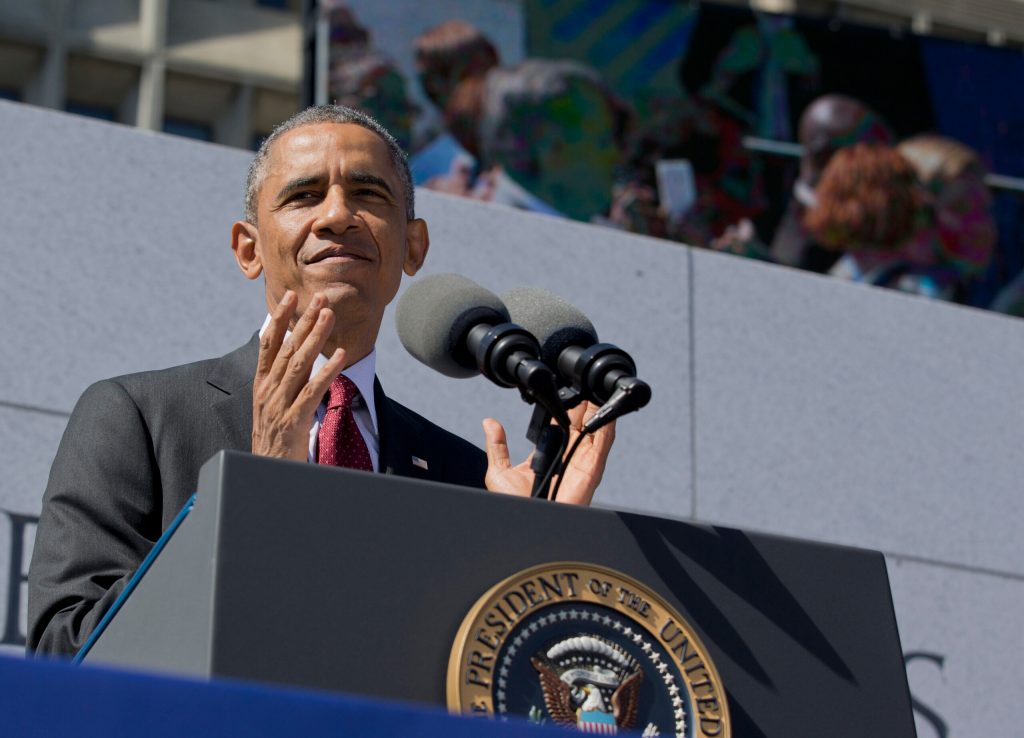 Obama dedicates memorial honoring wounded veterans