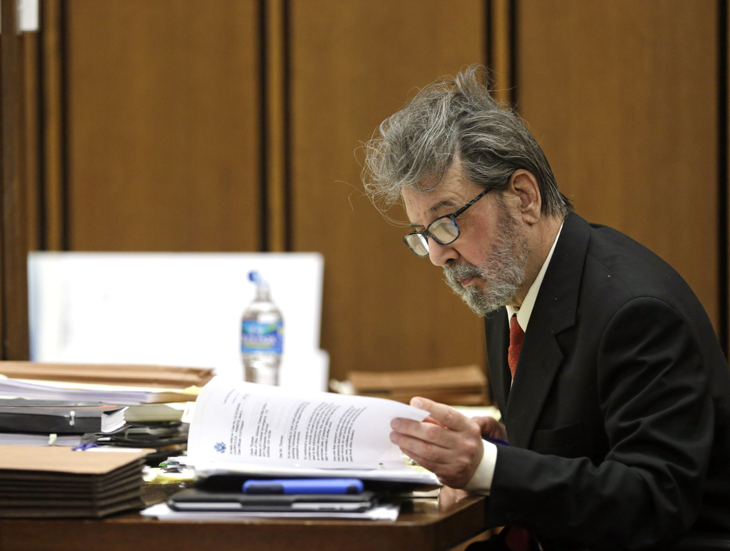 Defendant may take stand in Cleveland fraud trial