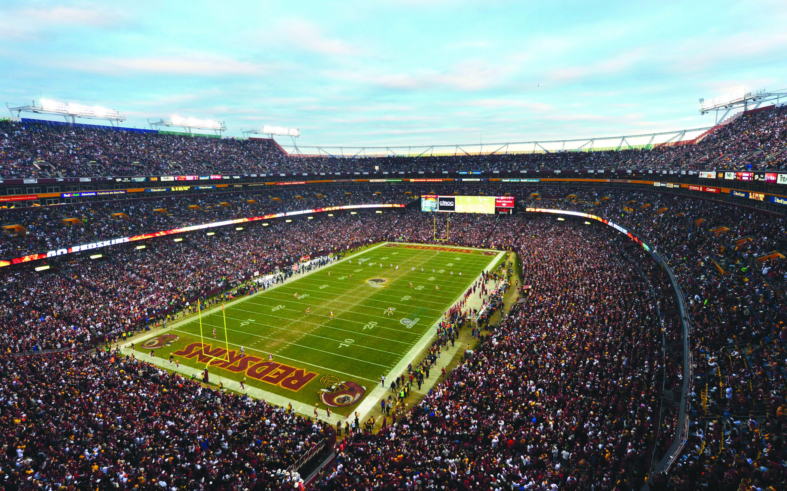 Redskins’ Mike Shanahan open to changing FedEx Field surface