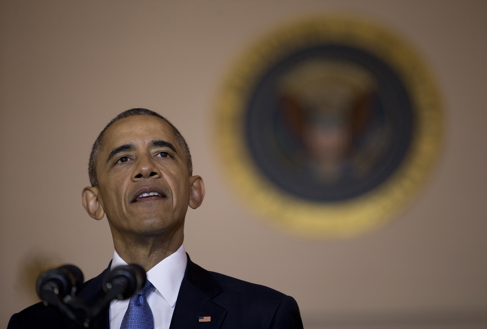 Obama rules give transgenders choice in school lodging